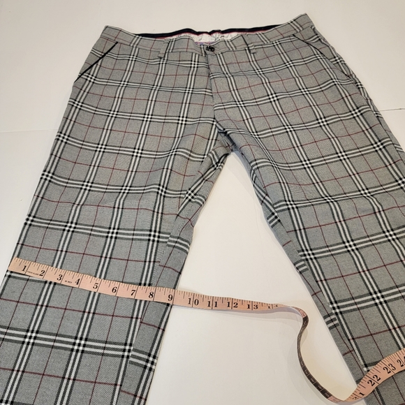Tailored Recreation Premium Plaid Trouser Pants Black Gray SIZE 35-28 - Picture 7 of 15
